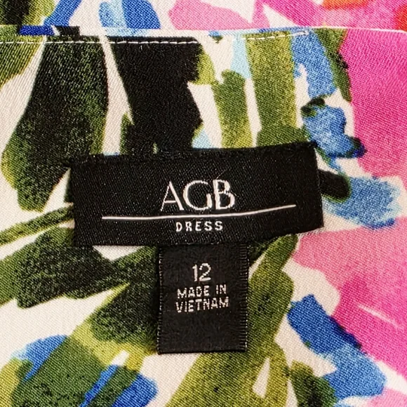 AGB Vibrant Floral Sleeveless Shift Dress Size 12 NWOT - Picture 9 of 11